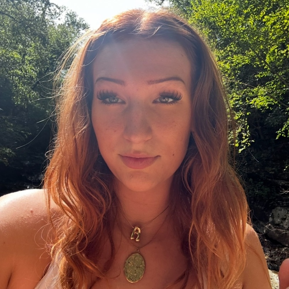Meet your Posher, Laurel